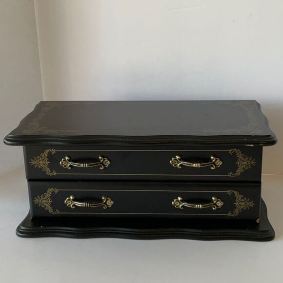 Vintage Jewelry Box Made in Taiwan Republic of China - Picture 1 of 8